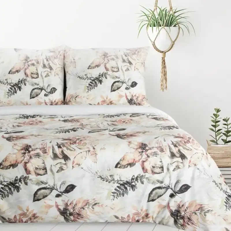 Cearșafuri din microfibră cu un model delicat de flori și frunze tropicale - Ultima lansare