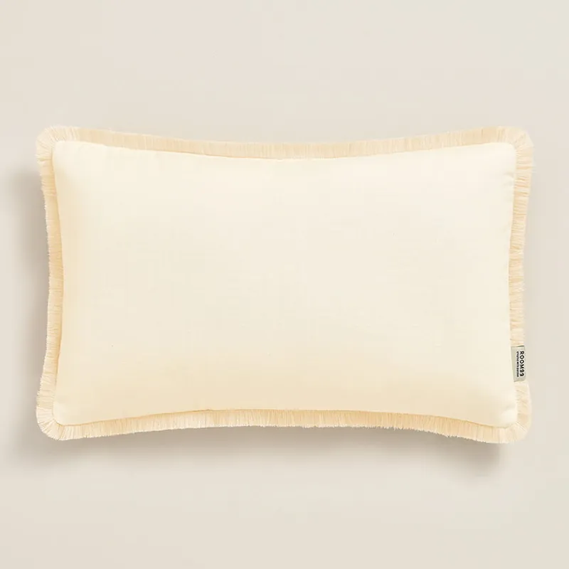 Produs de top - Față de pernă crem BOCA CHICA cu ciucuri 30 x 50 cm