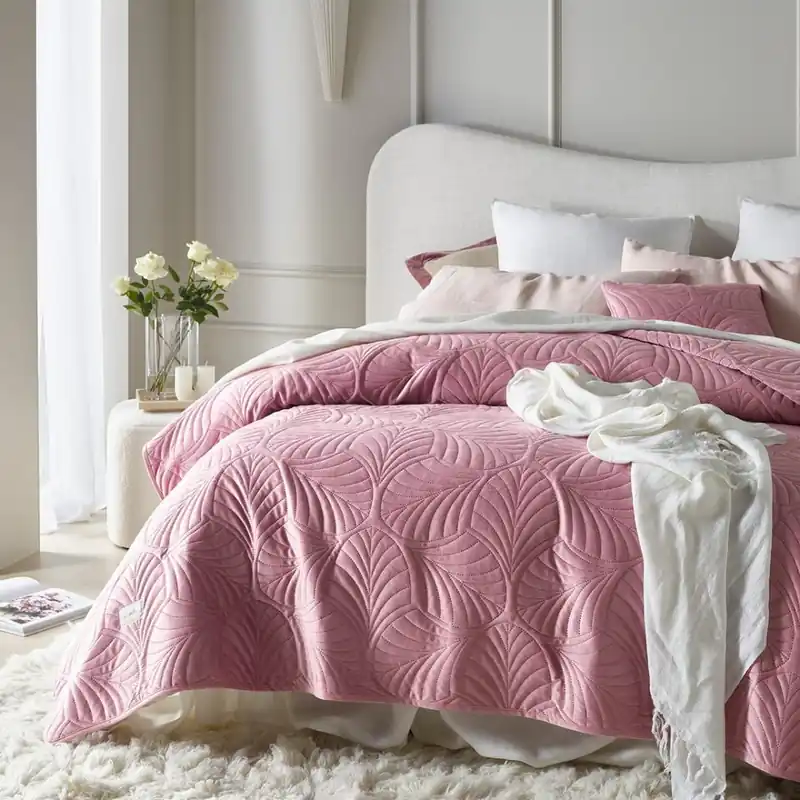 Preț avantajos - Cuvertură de pat din catifea roz Feel 200 x 220 cm