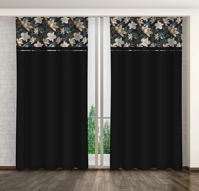 În tendințe - Perdea neagră de lux cu imprimeu floral
