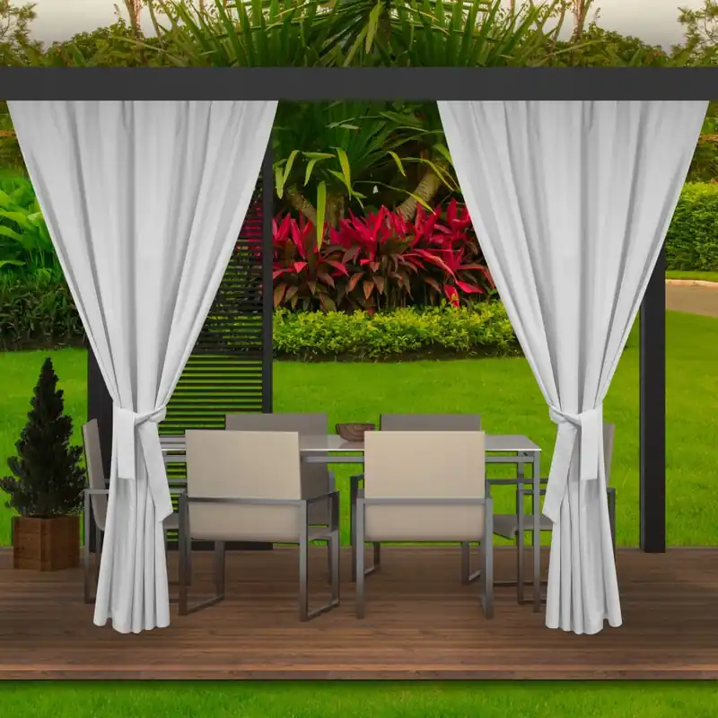 În topul vânzărilor - Draperii albe de exterior, pentru pavilionul din grădină