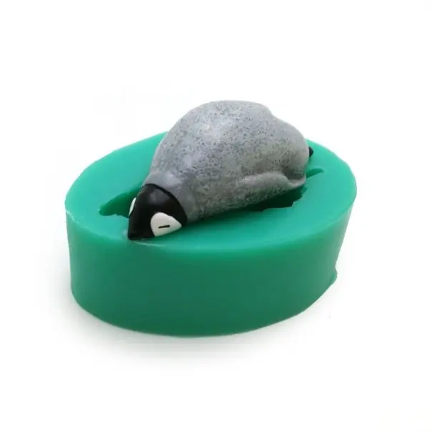 Cumpără direct de la producător - Forma de silicon a unui pinguin