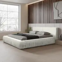 Preț promoțional - Pat 140x200cm tapitat cu Chenille Crem Naomi
