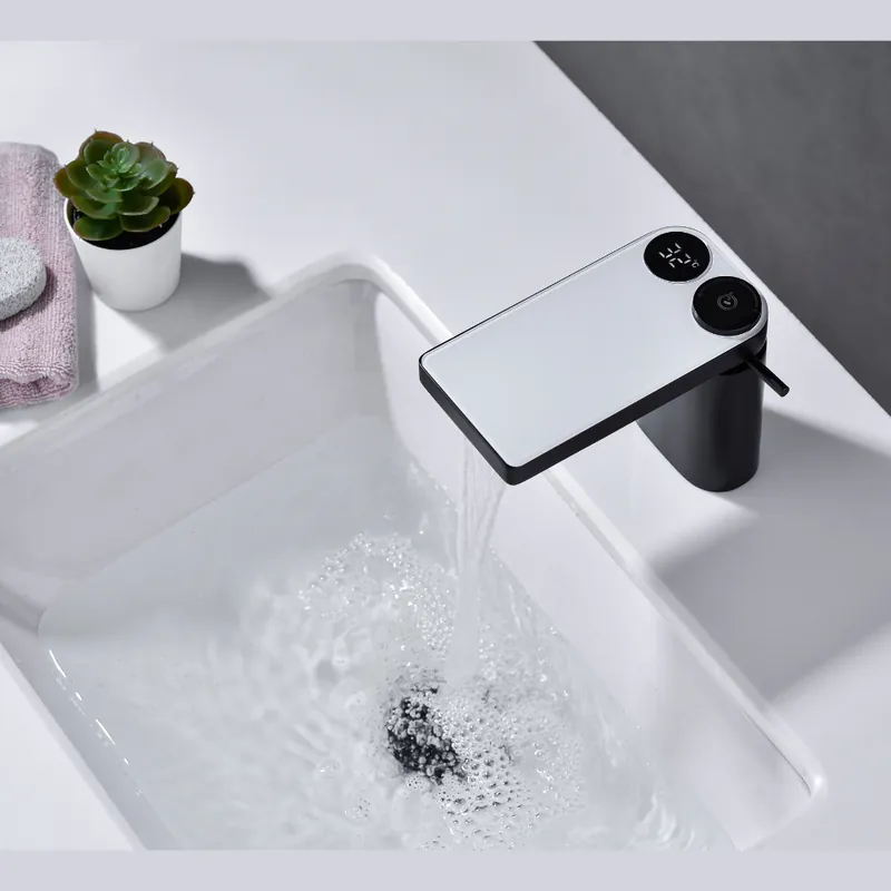Baterie lavoar Innovative, design modern, cu afisaj temperatura, negru - Baterii baie > Baterii lavoar - Cumpără online