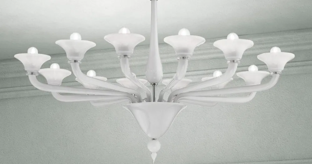 Calitate de top - Candelabru cu 12 lumini din sticla Venetia alba si metal cromat - Ismail
