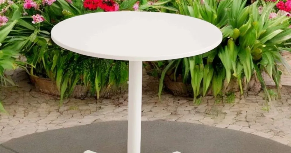 Noutate în gamă - Masă rotundă de exterior cu diametrul de 75 cm din aluminiu bej - Brisea